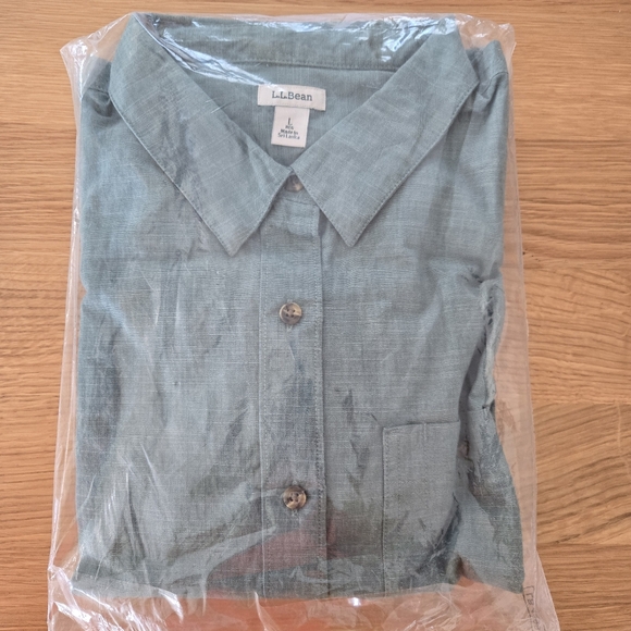 L.l. Bean Button-Up Shirt - Picture 2 of 5